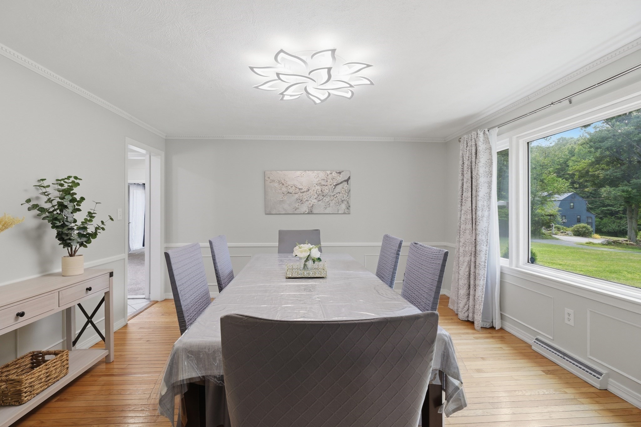 70 Newton Street Property Photo 12