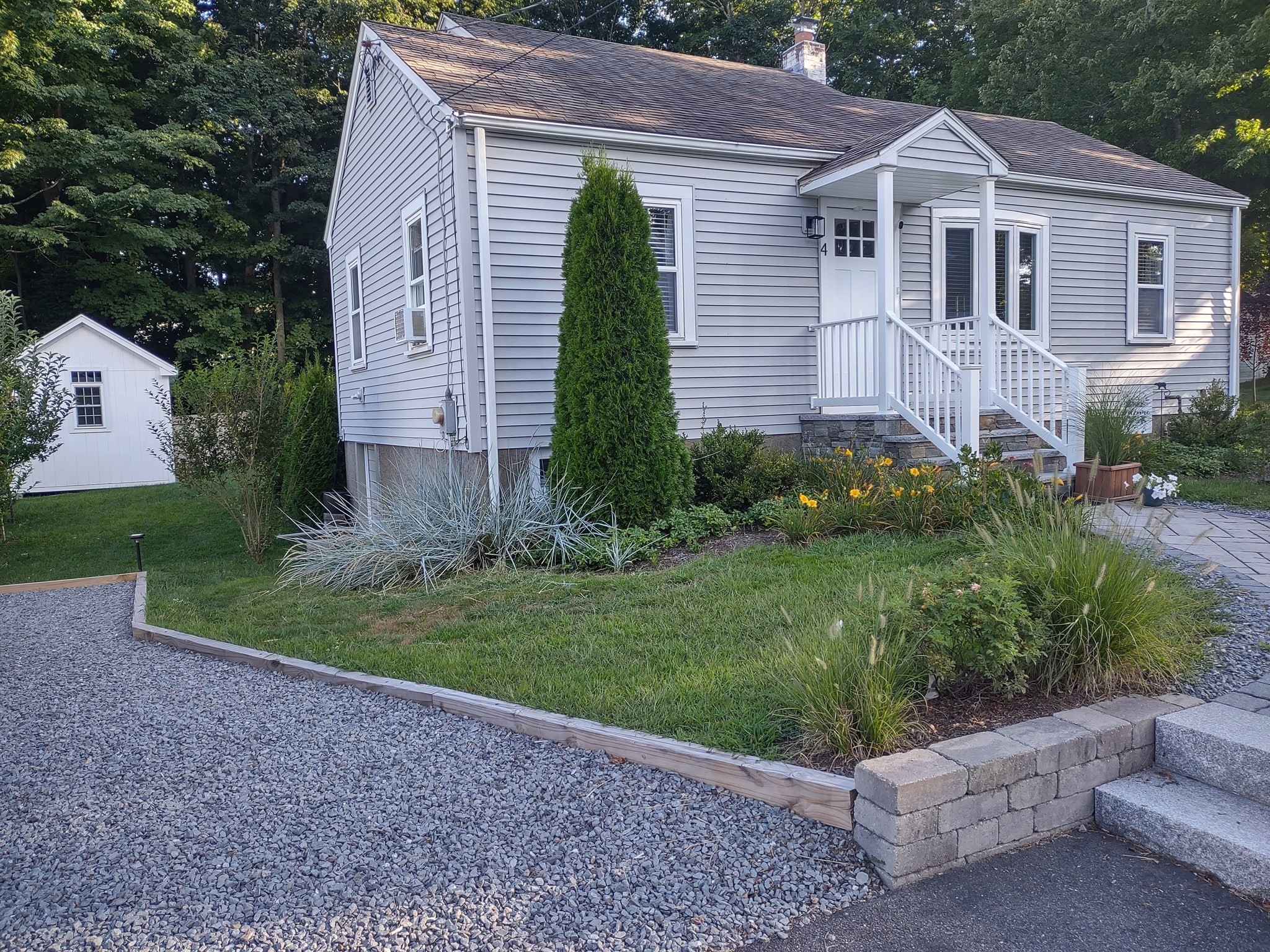 4 Glenwood Ave Property Photo 1
