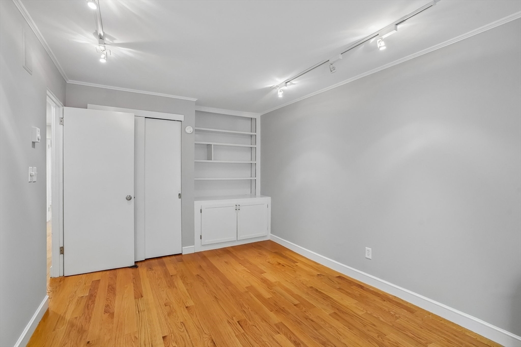 227 W Canton St. # 1 Property Photo 7