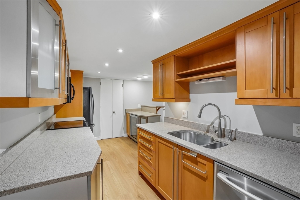 227 W Canton St. # 1 Property Photo 19
