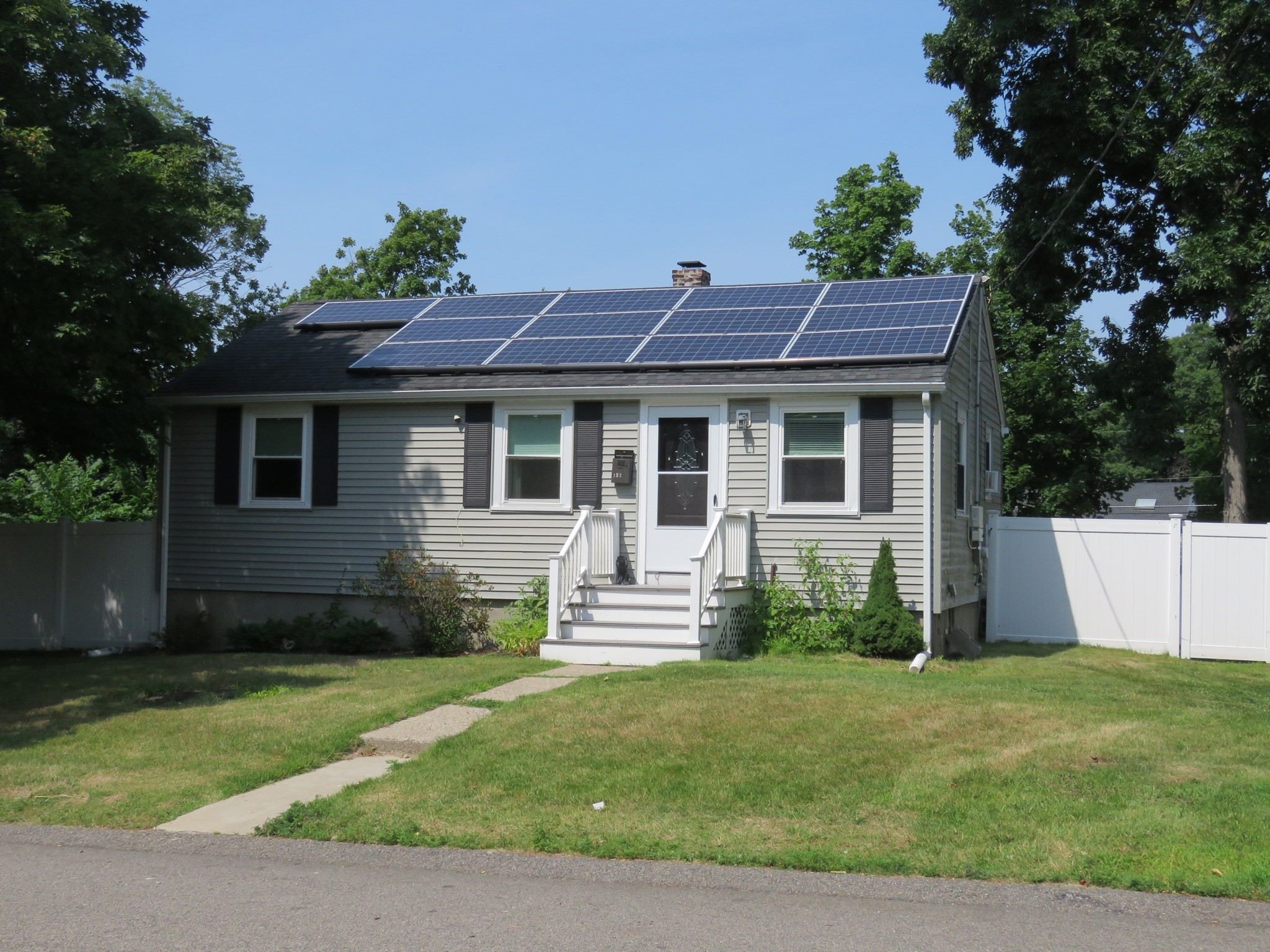 152 Drew Ave Property Photo 1