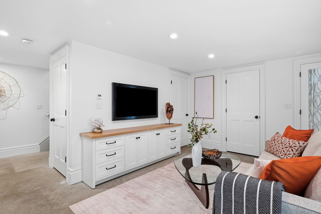 81 Garfield St # 81 Property Photo 36