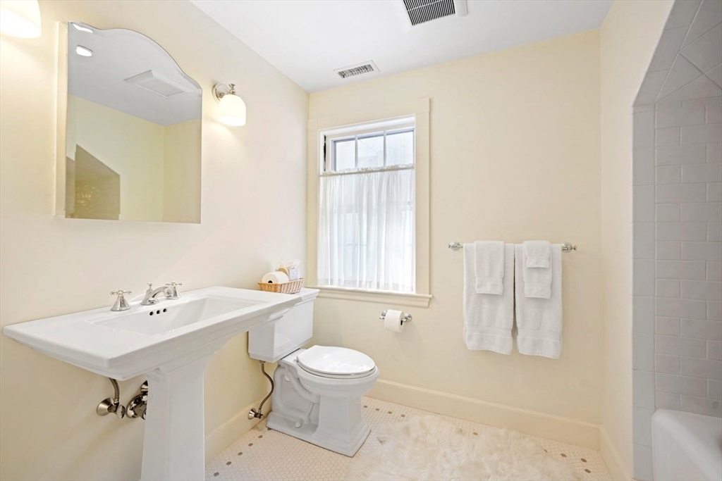 1632 Canton Ave Property Photo 19