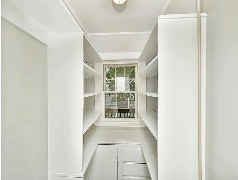 559 Adams St # 2 Property Photo 6