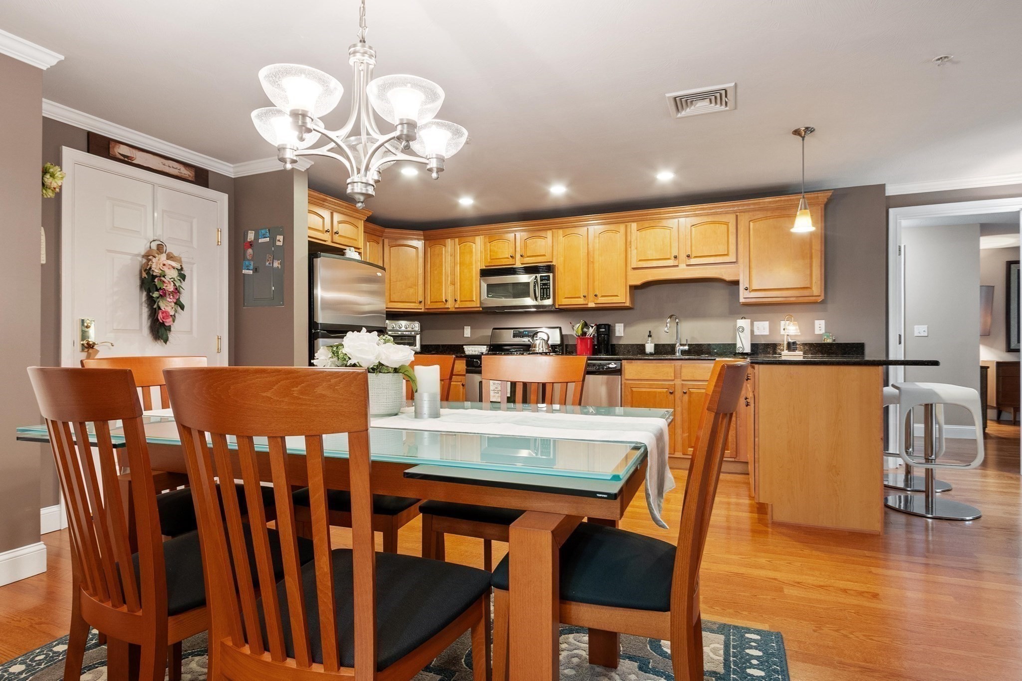 558 E Merrimack St # 34 Property Photo 8