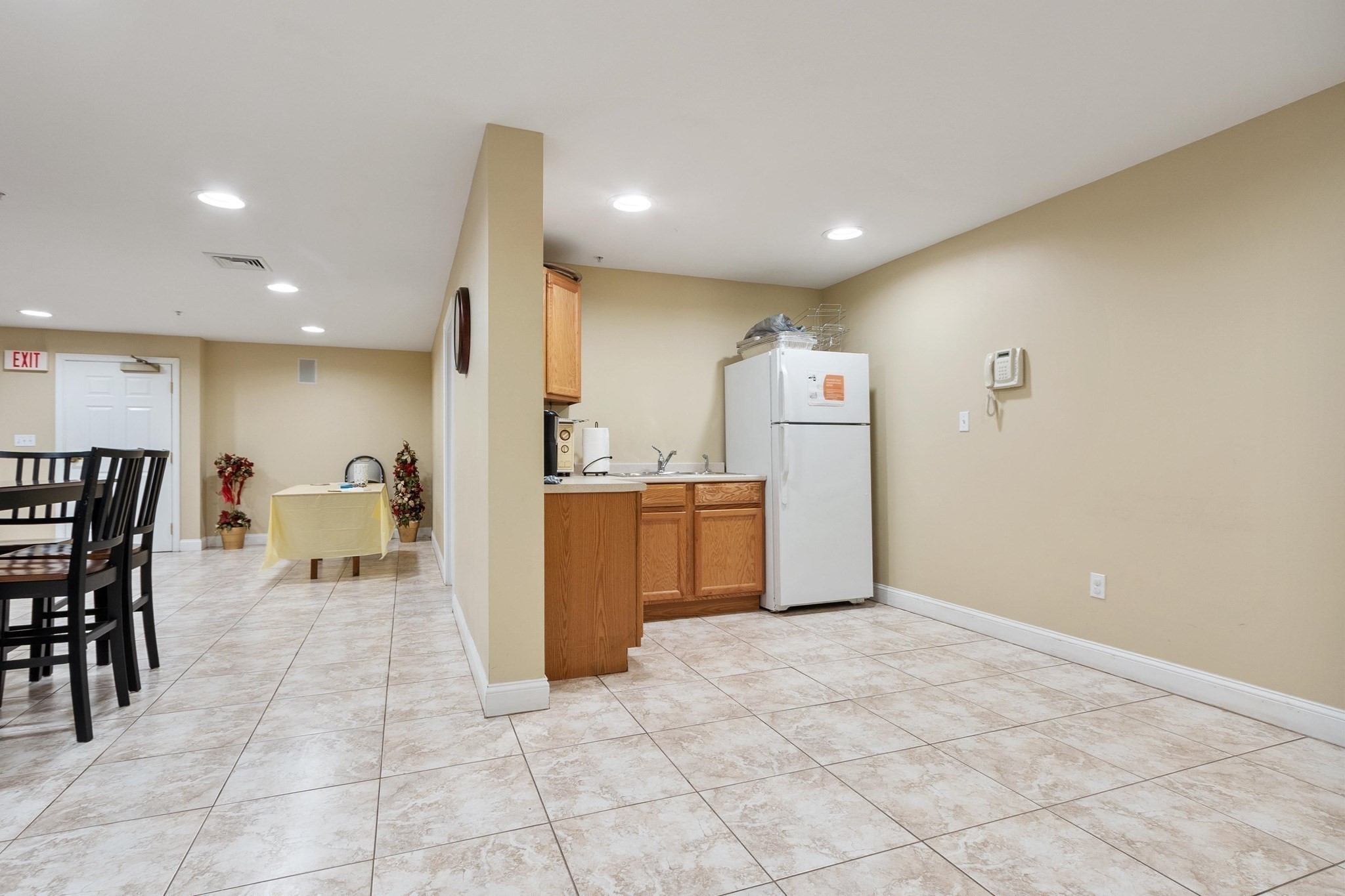 558 E Merrimack St # 34 Property Photo 29