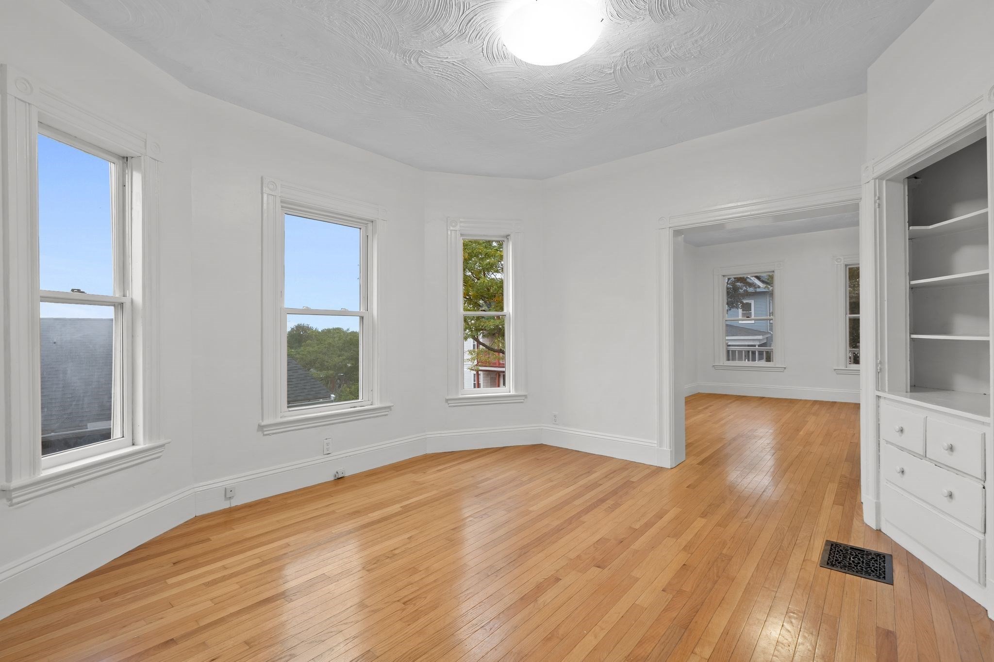 17 Windermere Road Property Photo 6