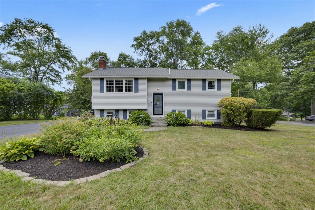 28 Yale Dr Property Photo 1