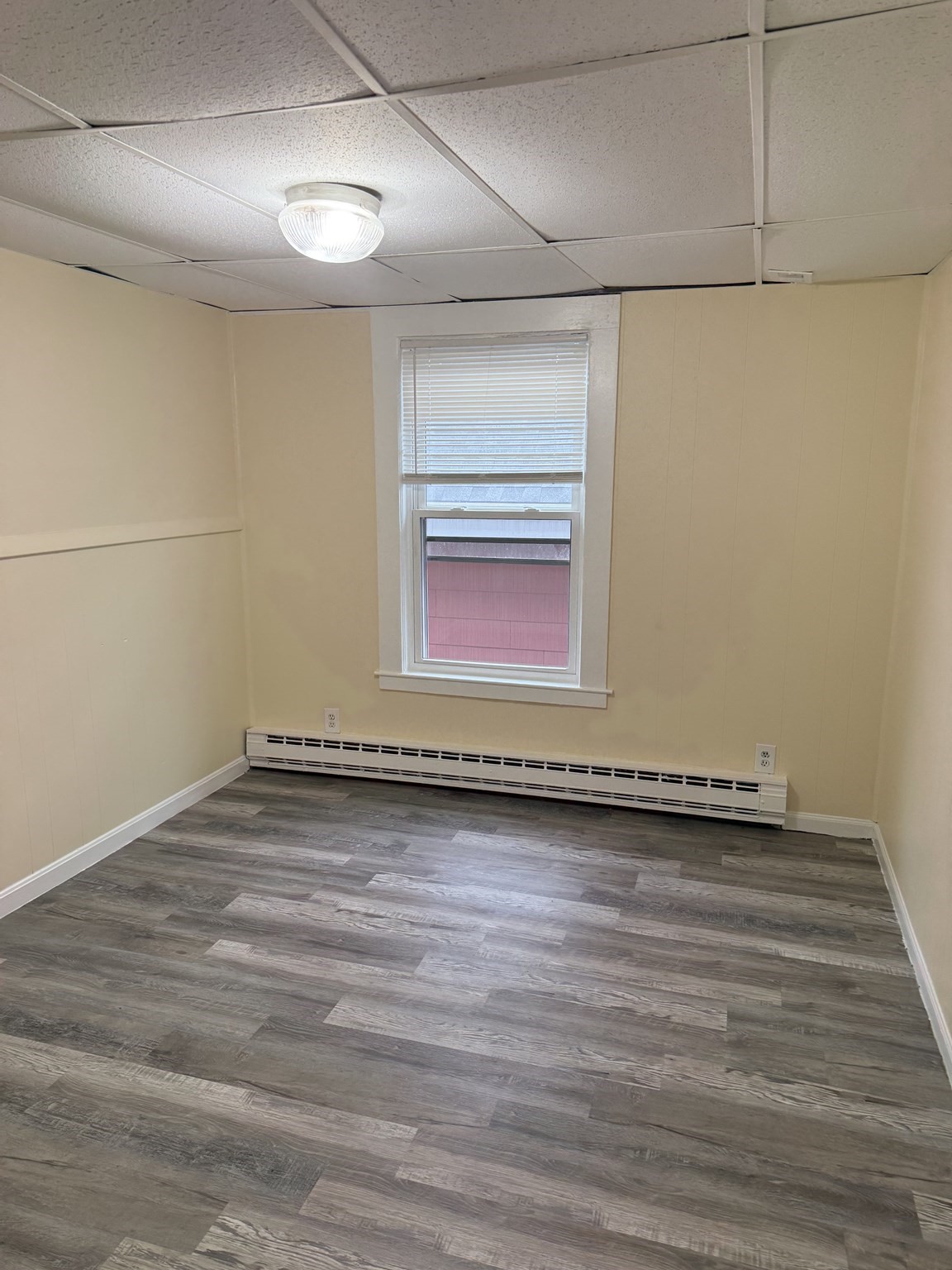 12 Linwood Pl Property Photo 3