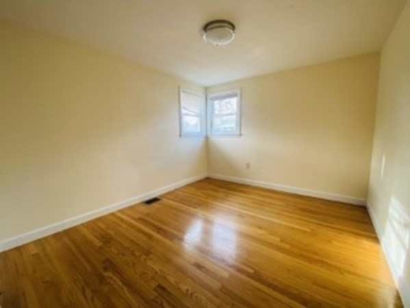 11 Selwyn Rd Property Photo 8