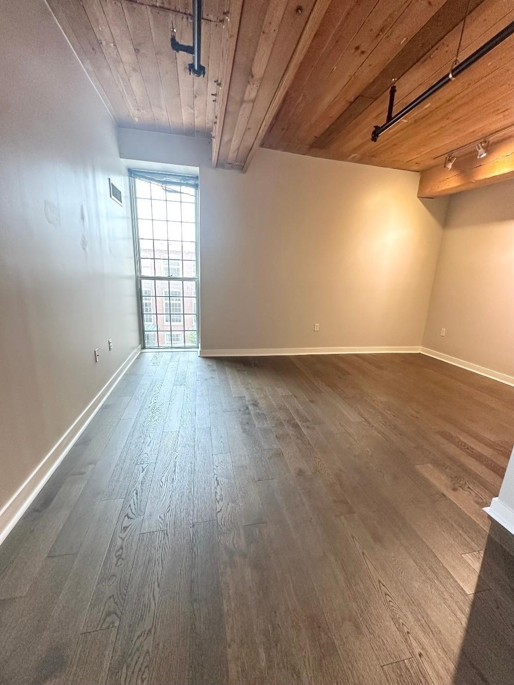 130 John Street # 355 Property Photo 27