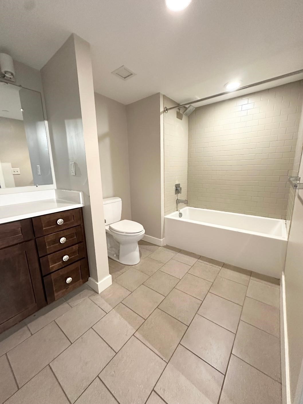 130 John Street # 355 Property Photo 29