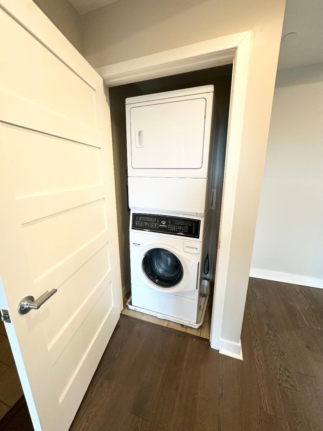 130 John Street # 355 Property Photo 30