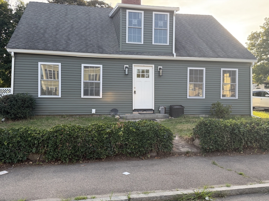 15 Quincy St Property Photo 1