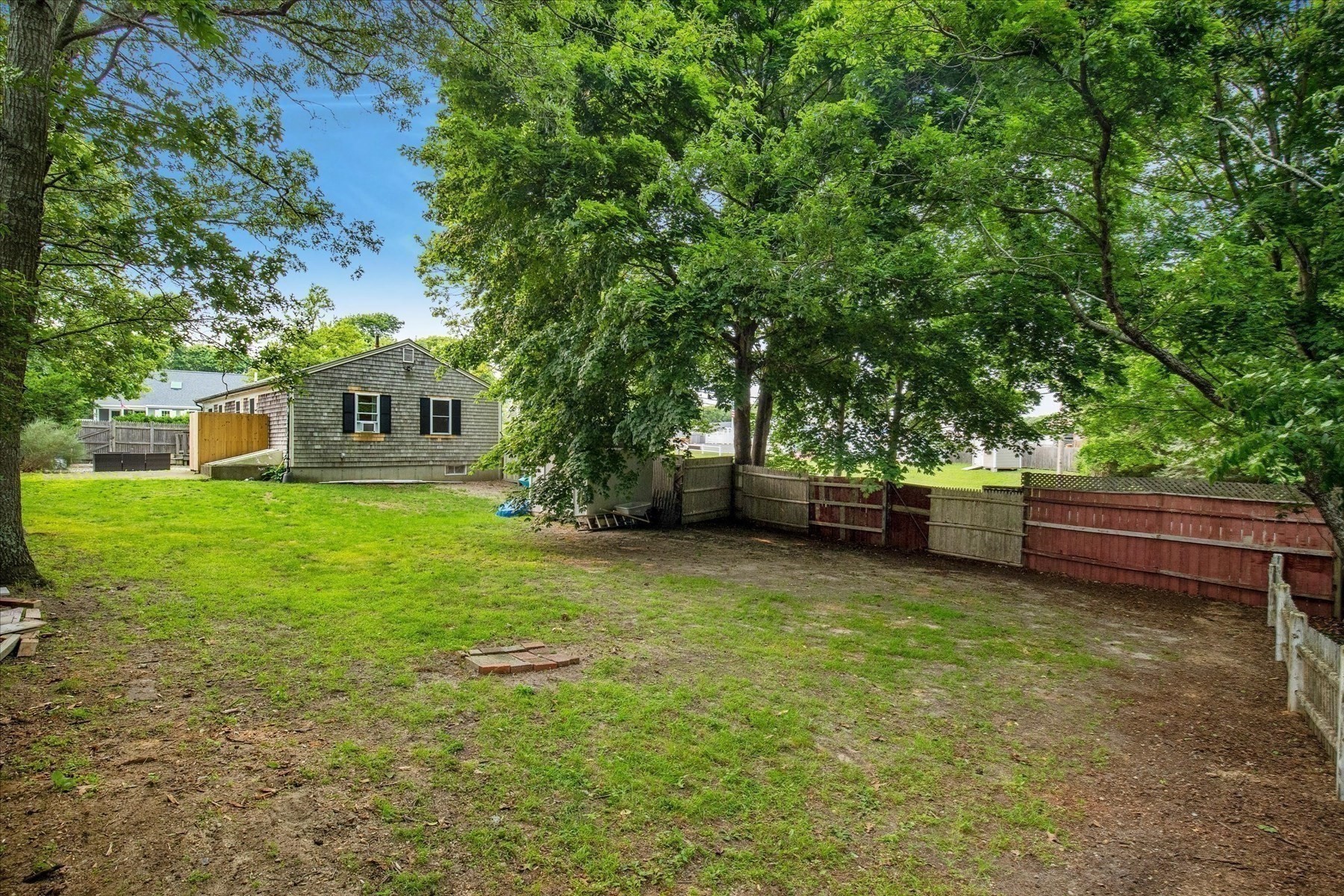 579 E Falmouth Hwy Property Photo 11