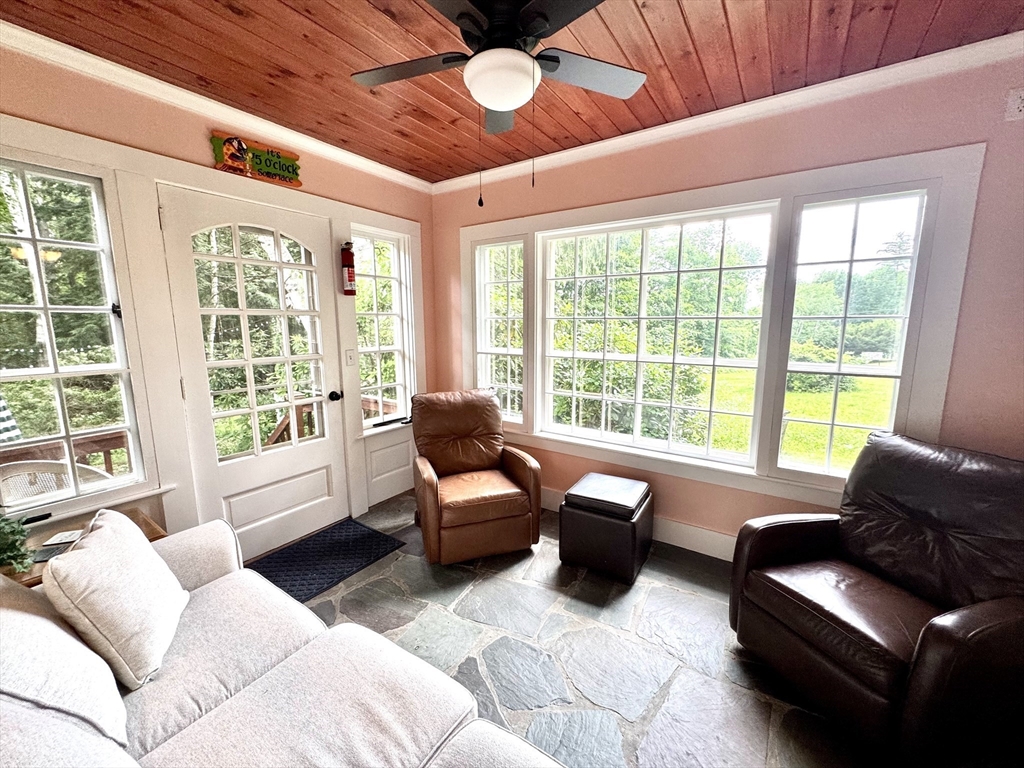 43 White Oaks Rd Property Photo 18