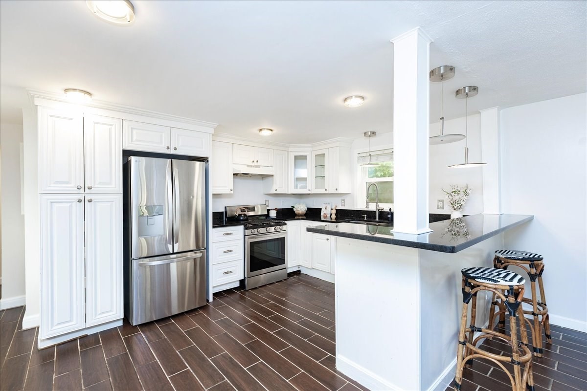 70 Glenwood Street Property Photo 12