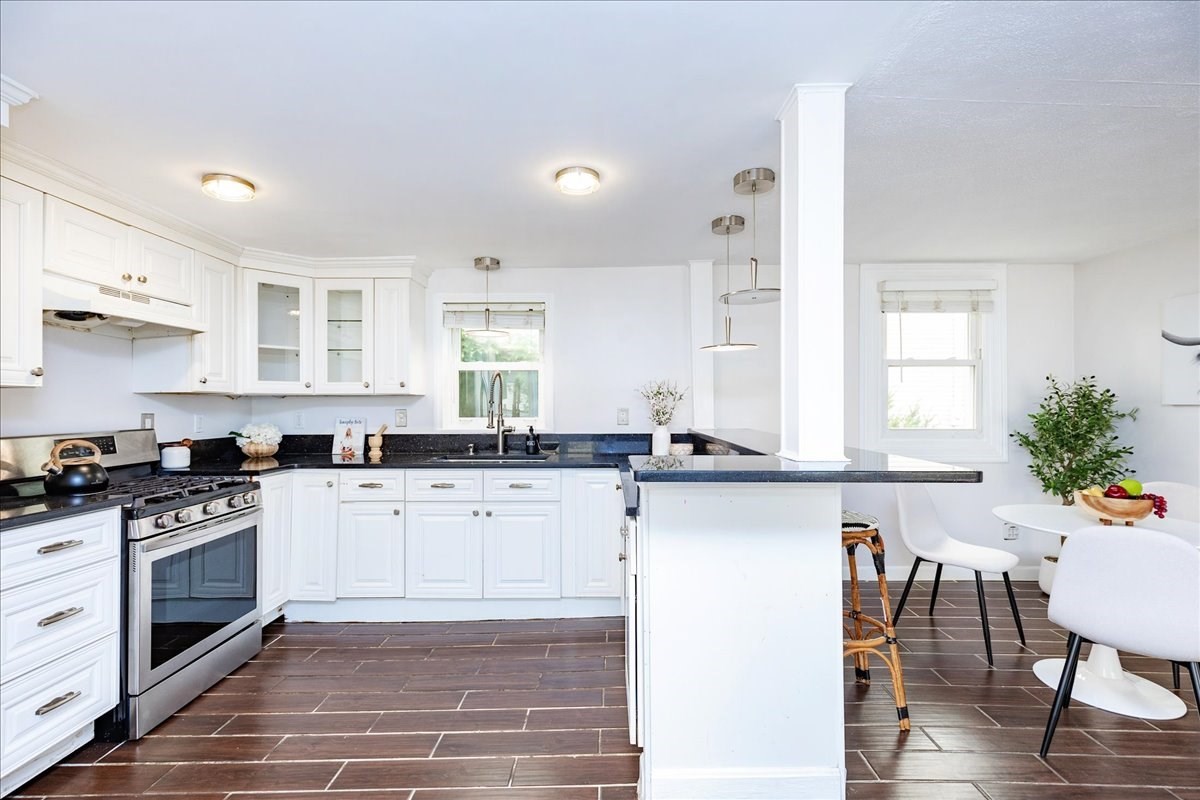 70 Glenwood Street Property Photo 13