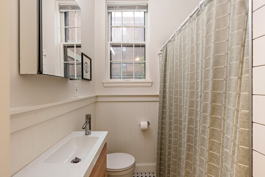 4 Kilsyth Terrace # 14 Property Photo 14