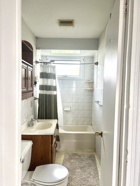 87 Hathaway St Property Photo 16