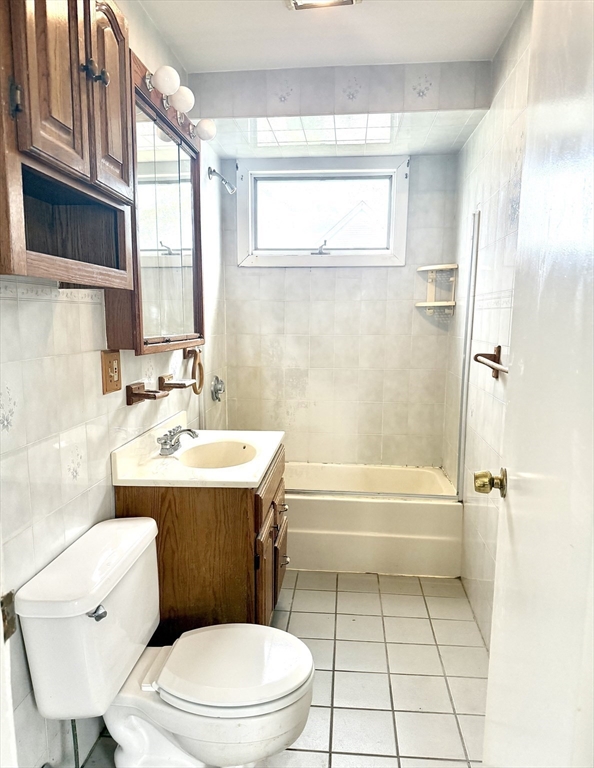87 Hathaway St Property Photo 20