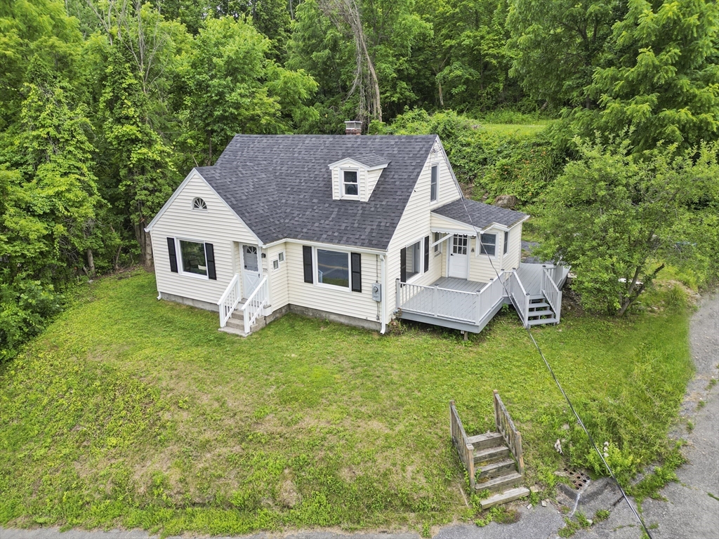 335 State St Property Photo 1