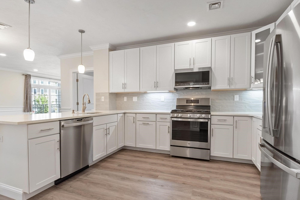 320 Middlesex Avenue # D107 Property Photo 4