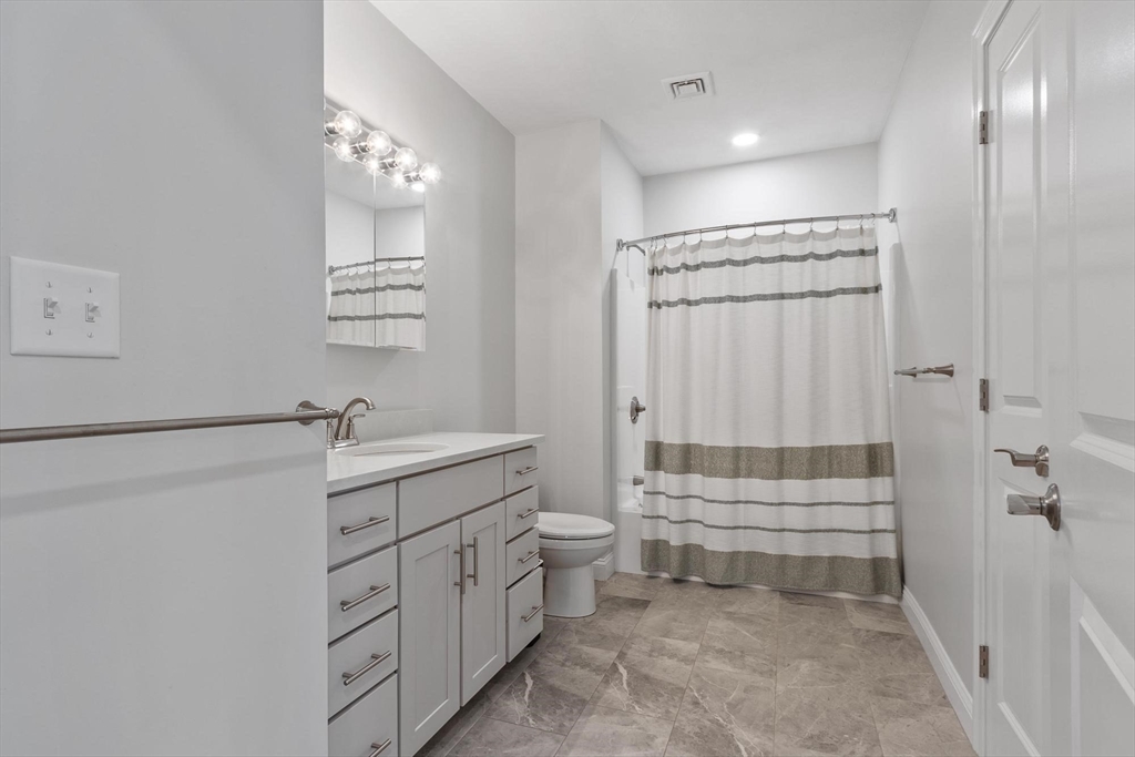 320 Middlesex Avenue # D107 Property Photo 14