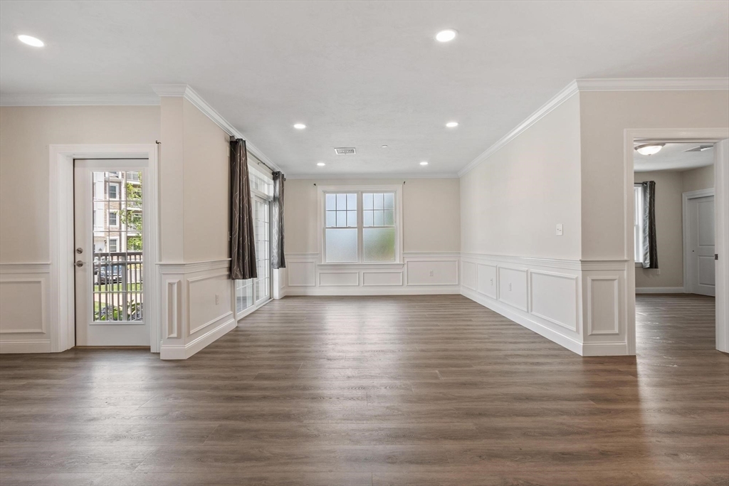 320 Middlesex Avenue # D107 Property Photo 18