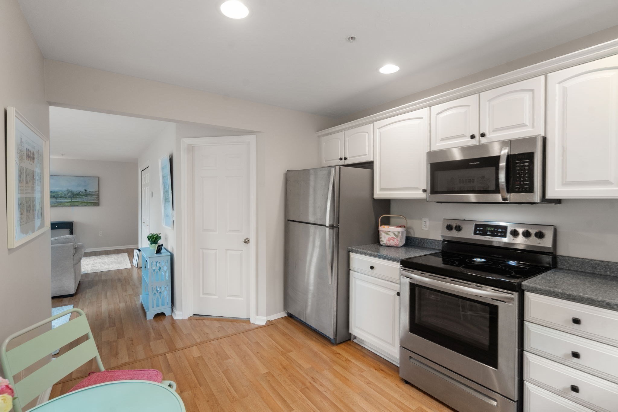 894 East Street # 3 Property Photo 12