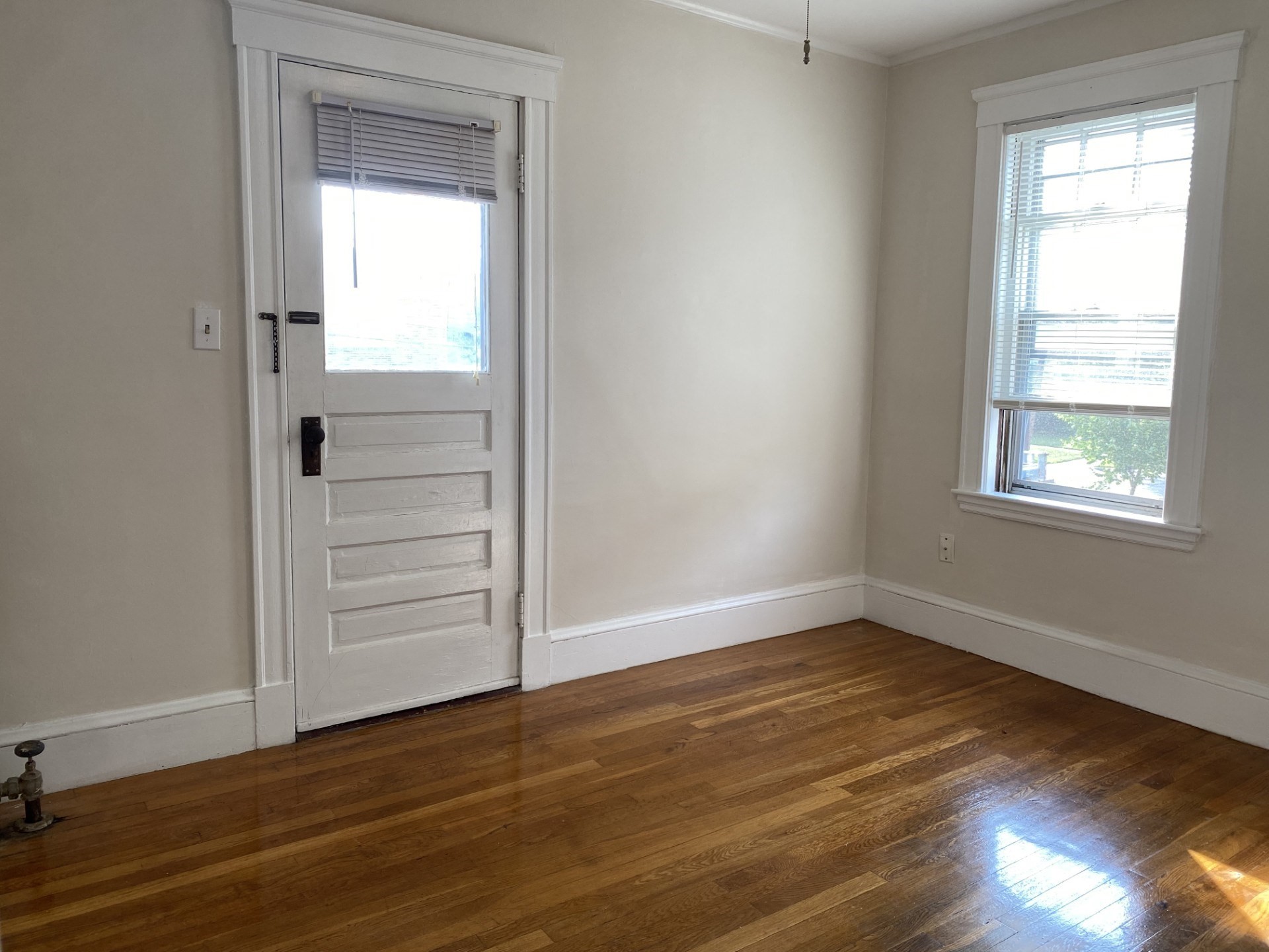 22 Colonial Avenue # 22 Property Photo 2