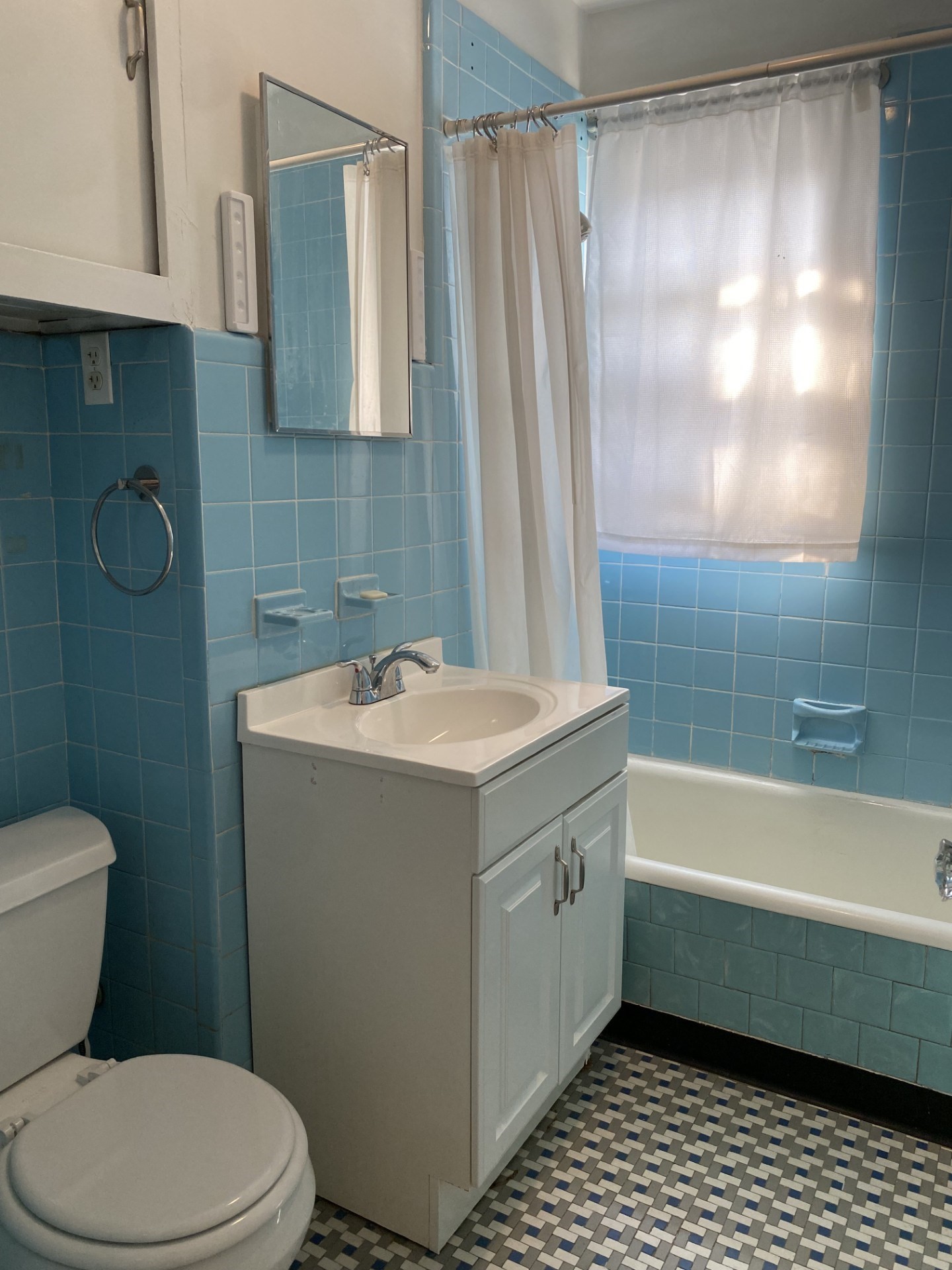22 Colonial Avenue # 22 Property Photo 14