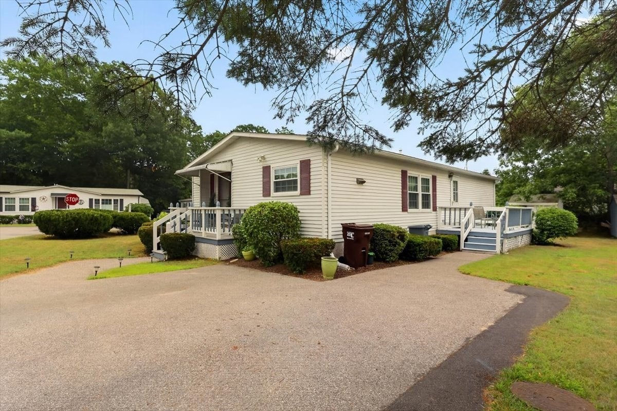 46 Leisurewoods Drive Property Photo 2