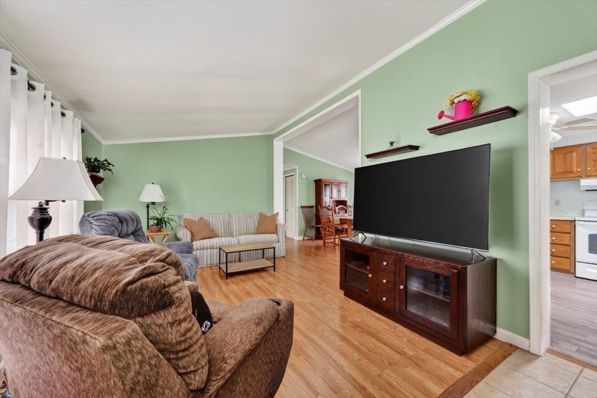 46 Leisurewoods Drive Property Photo 3