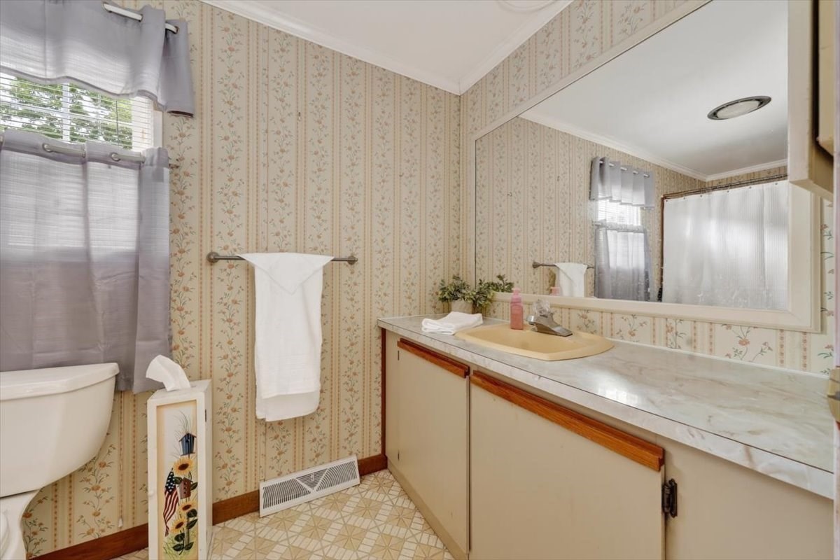 46 Leisurewoods Drive Property Photo 14