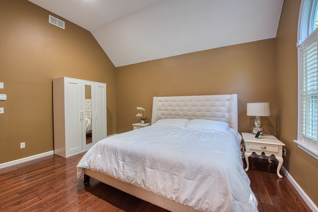 107 Field St Property Photo 17