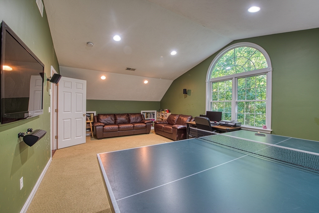 107 Field St Property Photo 24
