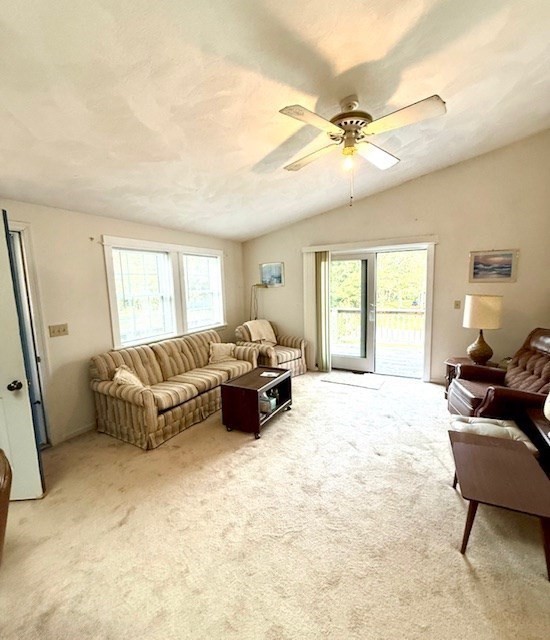35 Ashumet Rd # 4d Property Photo 5