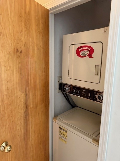 35 Ashumet Rd # 4d Property Photo 20
