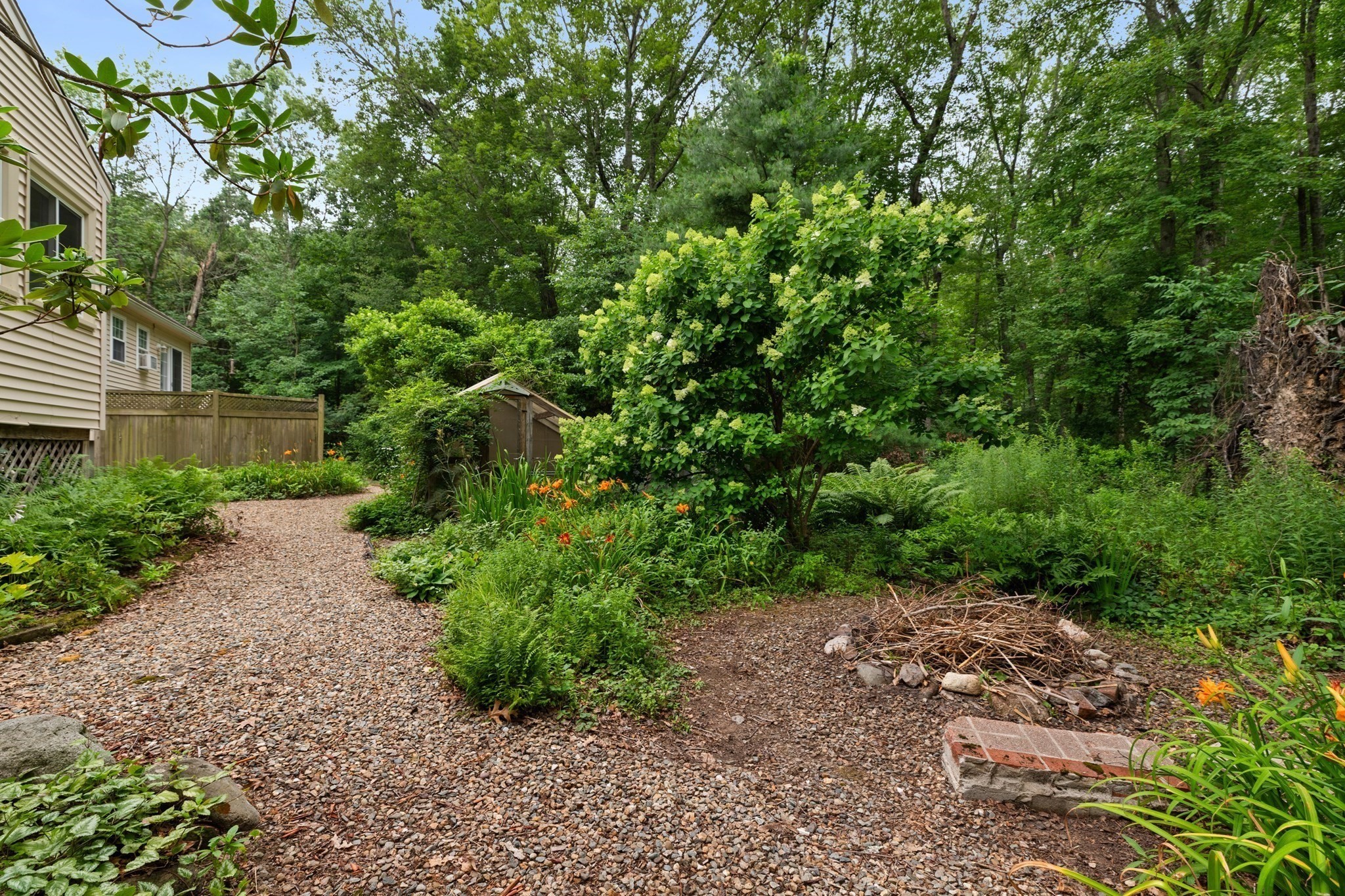 82 Norton Rd Property Photo 34