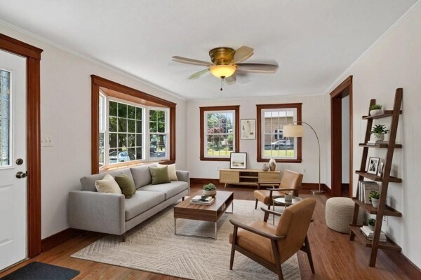 9 Harriett Ave Property Photo 4