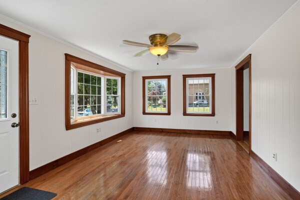 9 Harriett Ave Property Photo 6