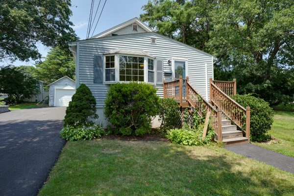 9 Harriett Ave Property Photo 27