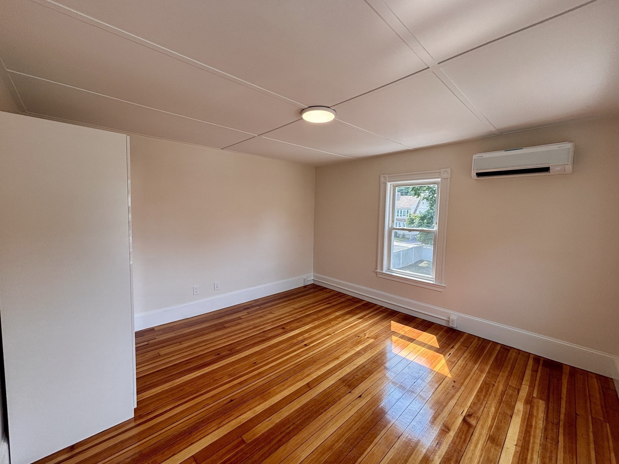 29 Sylvan St # 2 Property Photo 9