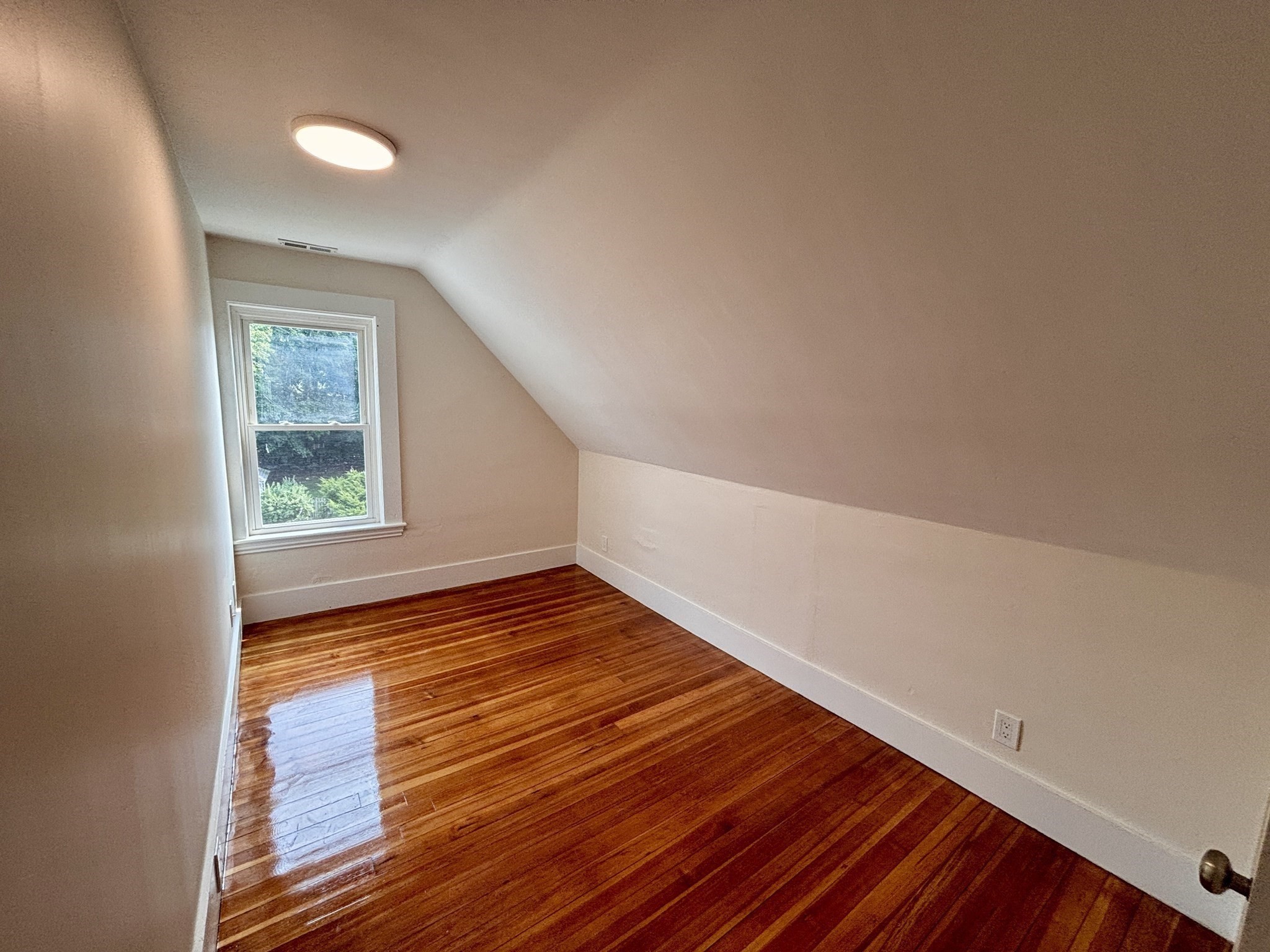 29 Sylvan St # 2 Property Photo 14