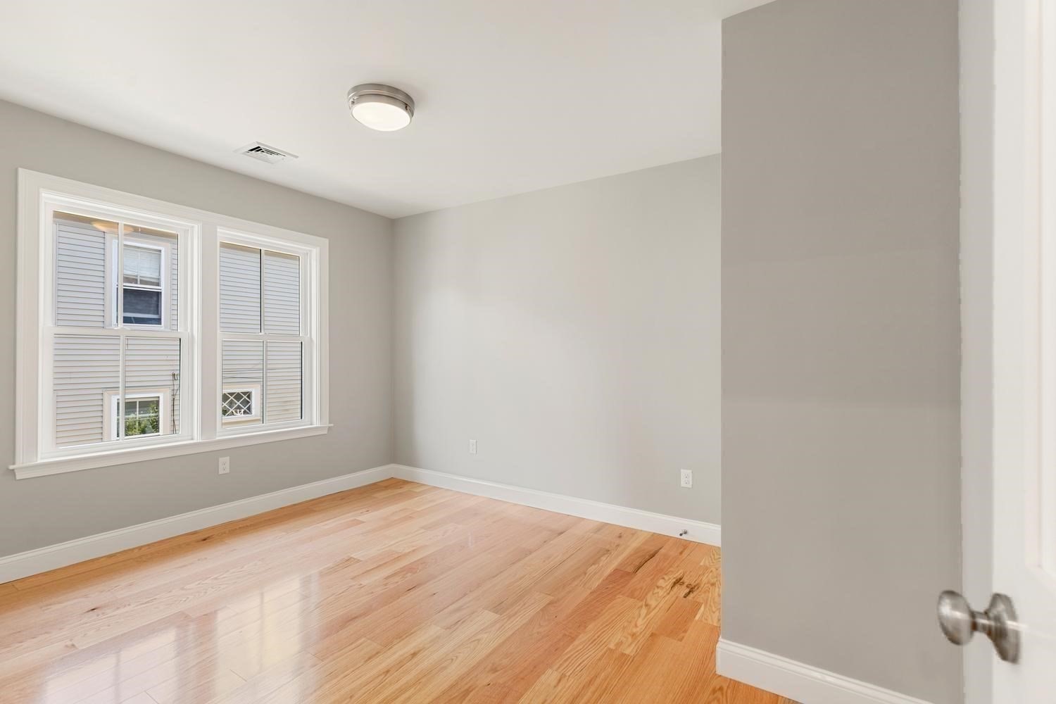 48 Mt Vernon St # 2 Property Photo 17