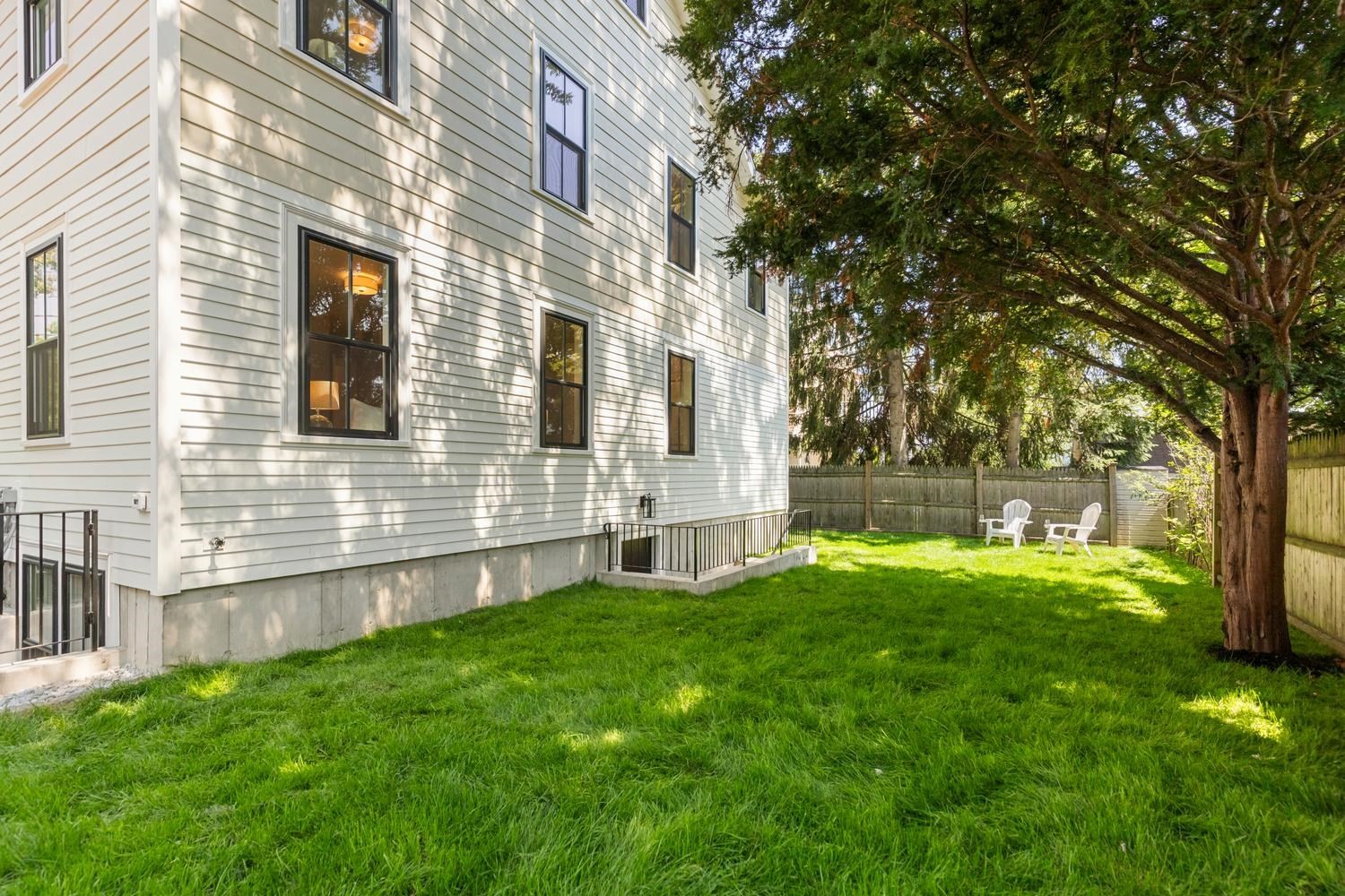 48 Mt Vernon St # 2 Property Photo 26