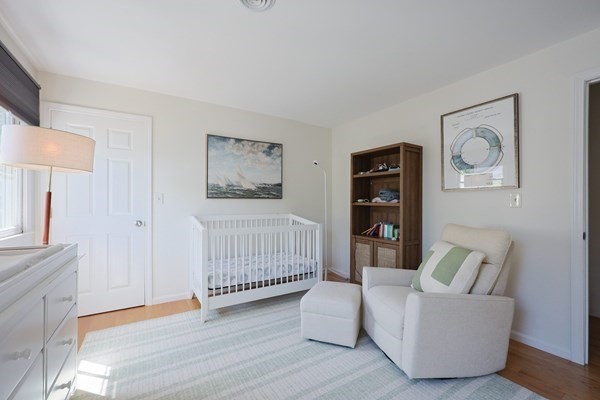 26 Pleasant St # B Property Photo 14
