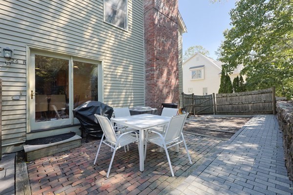 26 Pleasant St # B Property Photo 18