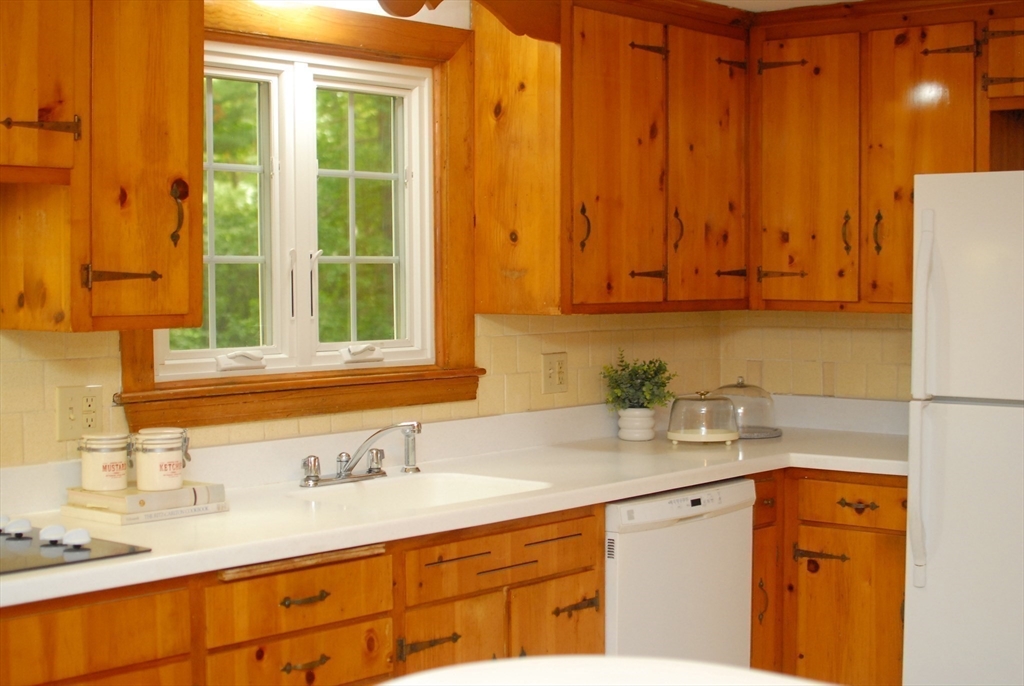 6 Hosmer Street Property Photo 16